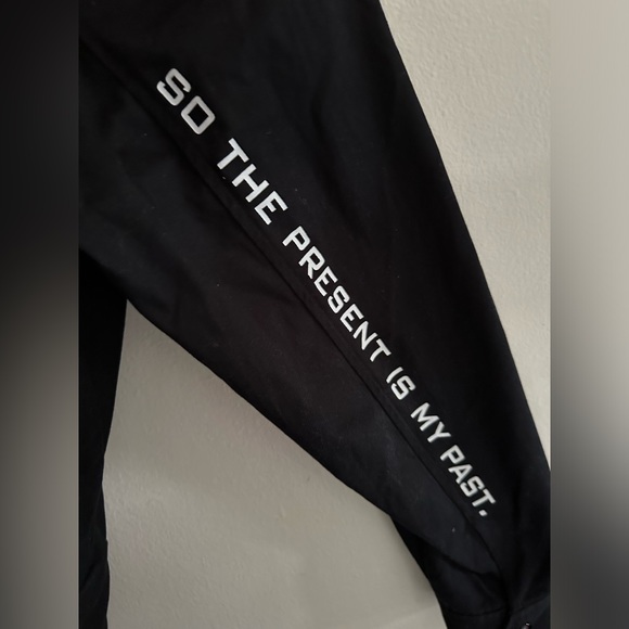 C2H4 Egocentrism in the Future “fishtail” zip up - Picture 4 of 5